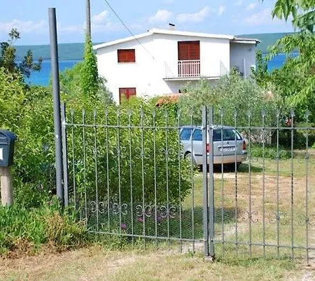 Apartment In Nevidane With Sea View, Balcony, Air Conditioning, Wifi 4663-3 Murter