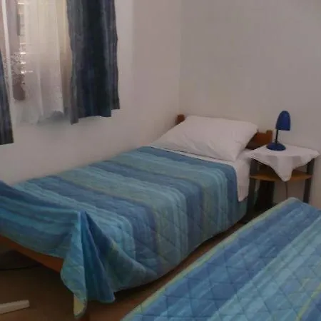 Apartment In Nevidane With Sea View, Balcony, Air Conditioning, Wifi 4663-3 Murter